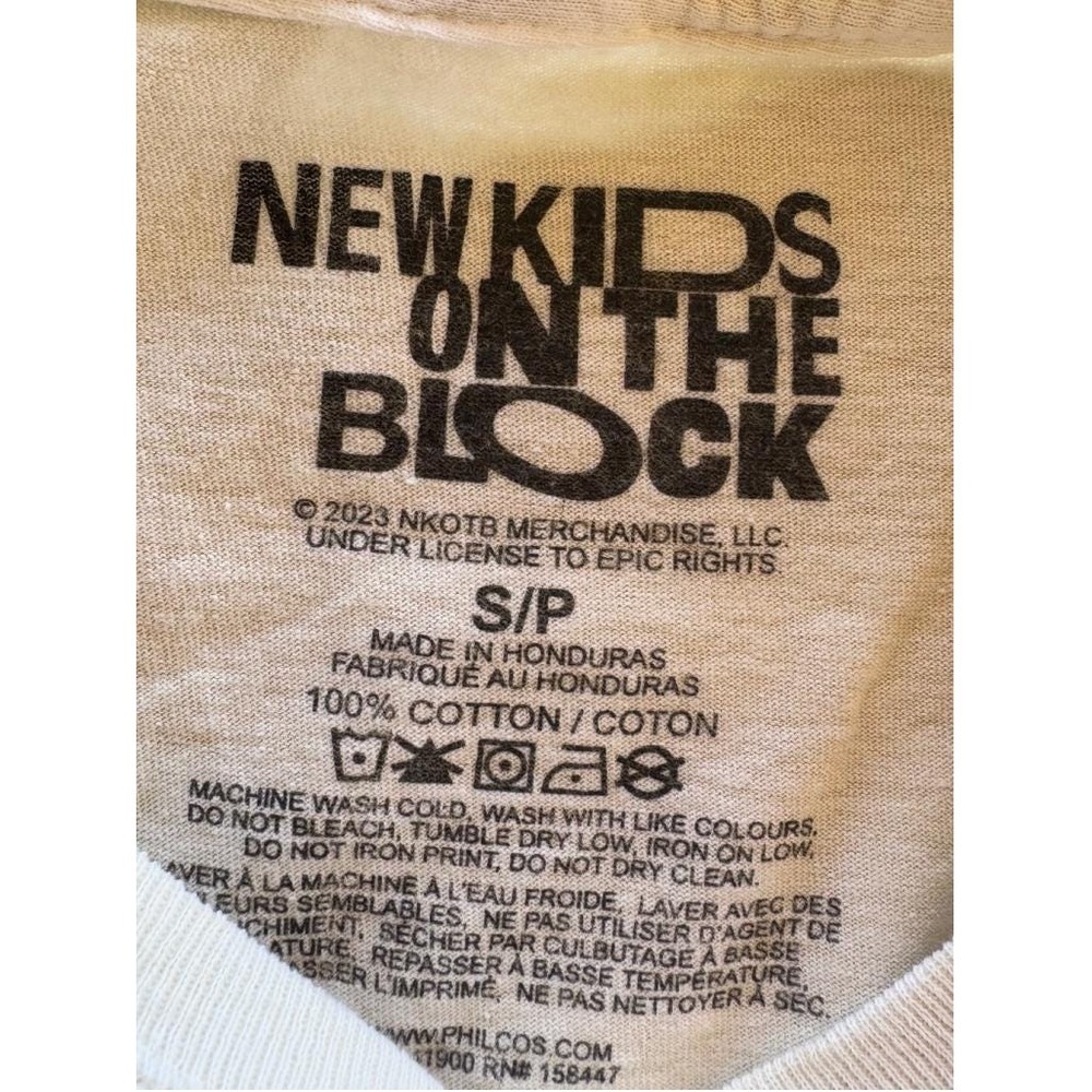 Vintage New Kids On The Block Graphic Tee Size Small Unisex - Picture 2 of 2